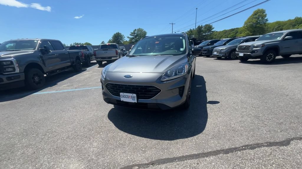 Certified 2022 Ford Escape SE w/ SE Sport Appearance Package AWD/4WD image 15