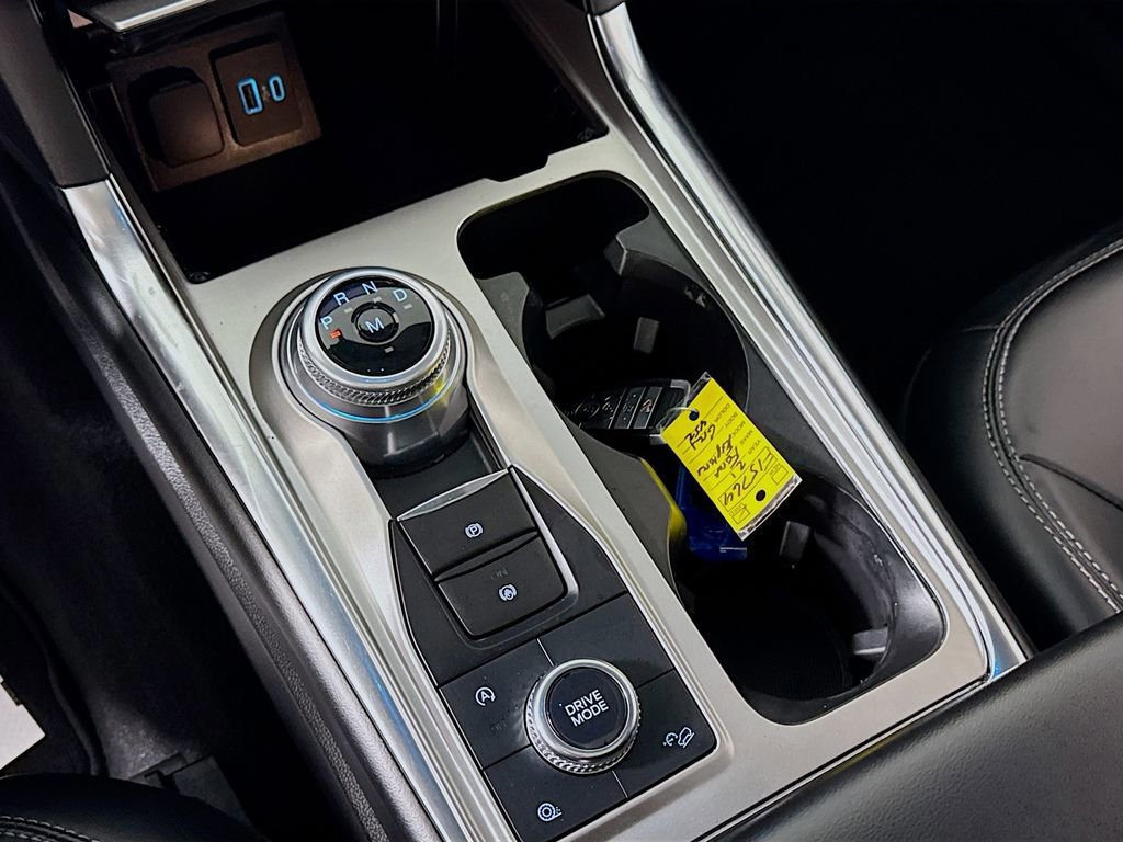 Certified 2021 Ford Explorer XLT w/ Equipment Group 202A image 17