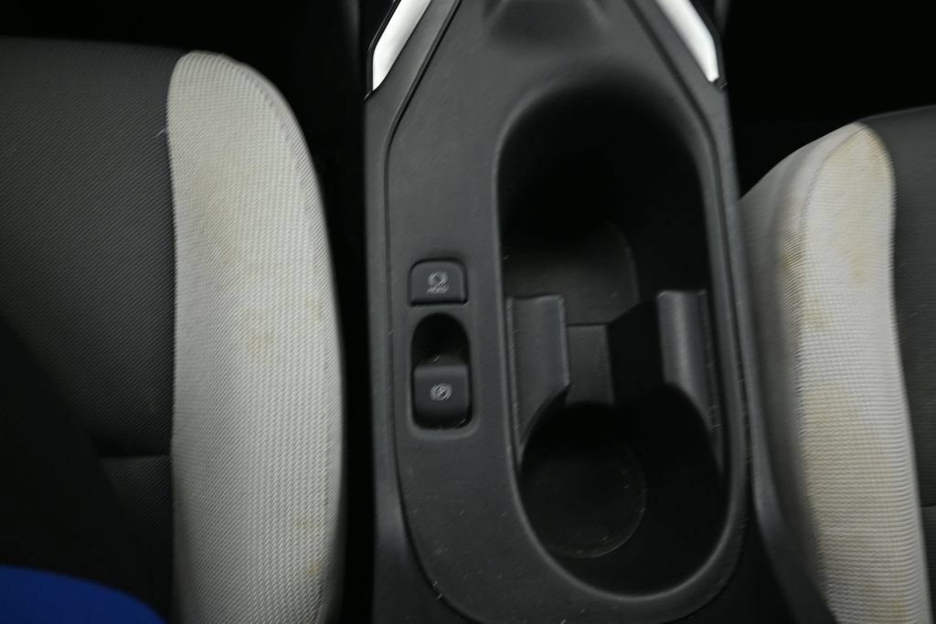Used 2025 Toyota Corolla LE w/ Convenience Package FWD image 30