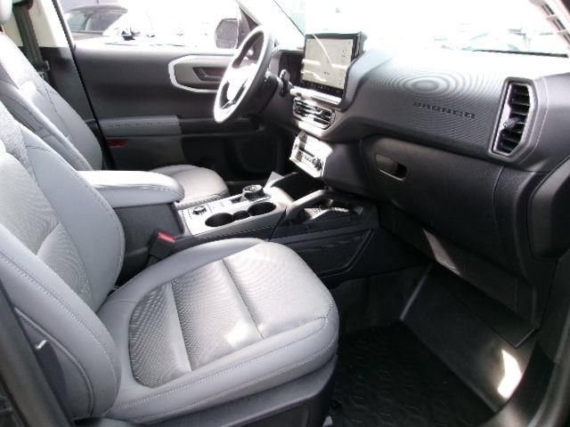 Certified 2025 Ford Bronco Sport Badlands AWD/4WD image 4