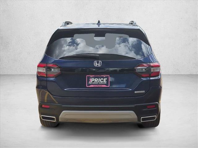 Used 2024 Honda Pilot Touring image 7