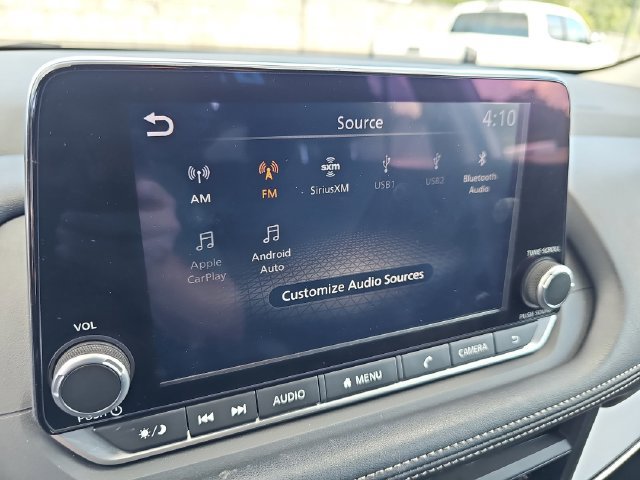 Used 2024 Nissan Rogue SV FWD image 26