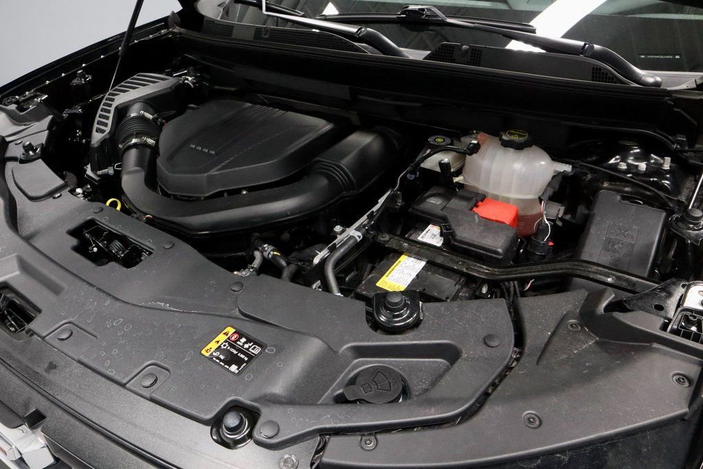 Used 2025 GMC Acadia Elevation image 20