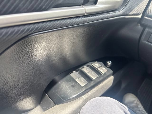 Used 2025 Toyota Camry SE FWD image 21