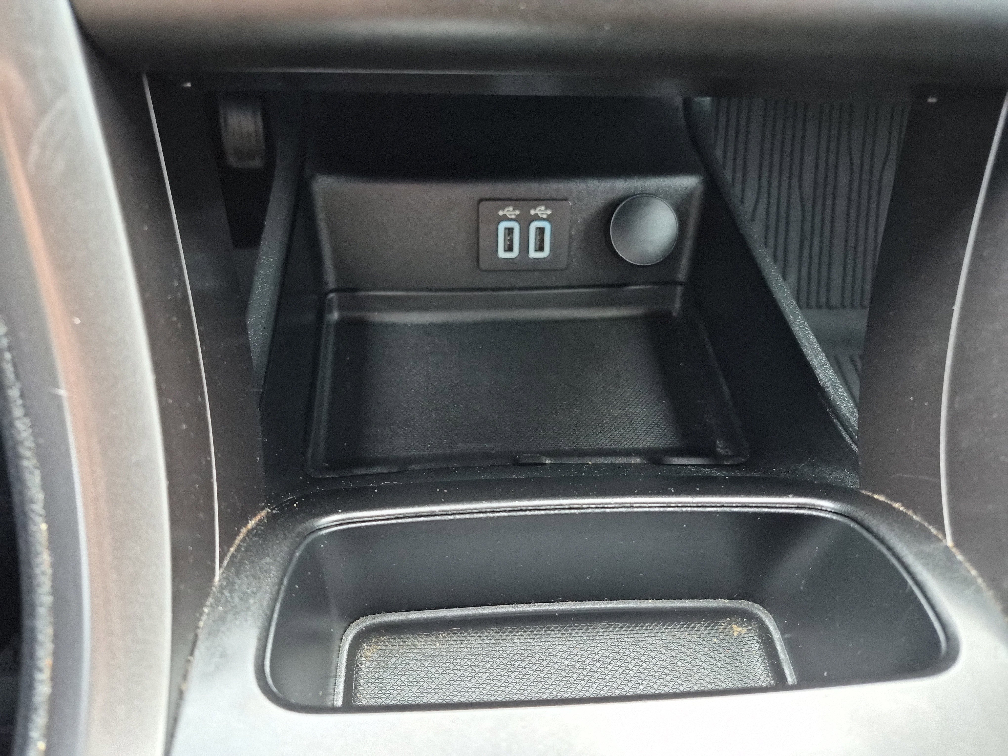 Certified 2020 Ford Fusion SE image 28