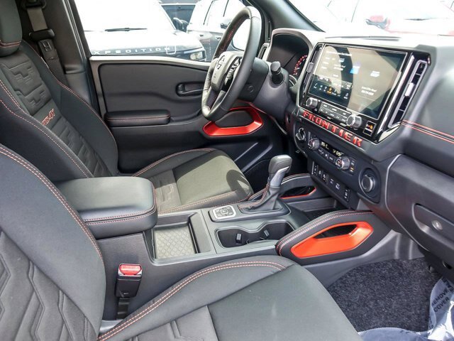 Used 2026 Nissan Frontier PRO-4X w/ Tow Package AWD/4WD image 30