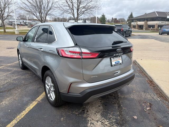 Certified 2024 Ford Edge SEL image 3