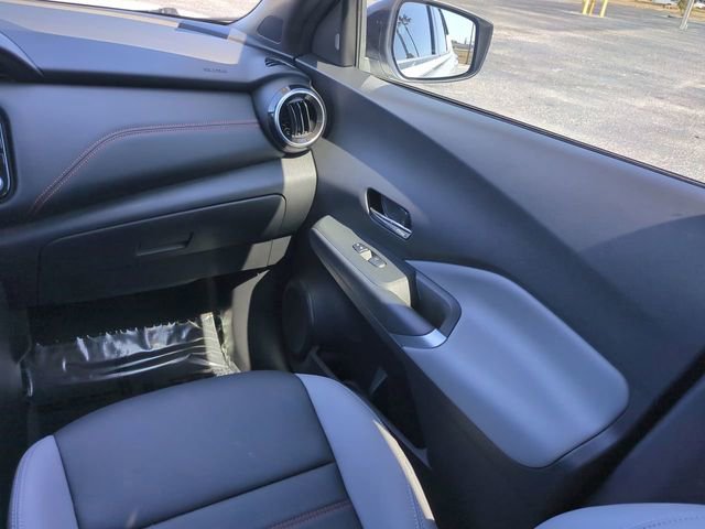 Used 2021 Nissan Kicks SR w/ SR Premium Package image 17