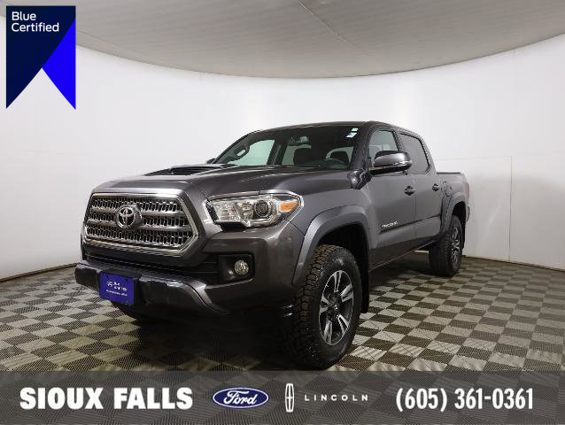 Used 2017 Toyota Tacoma TRD Sport w/ Tow Package (A/T) image 1