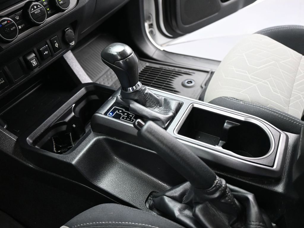 Used 2023 Toyota Tacoma TRD Off-Road image 44