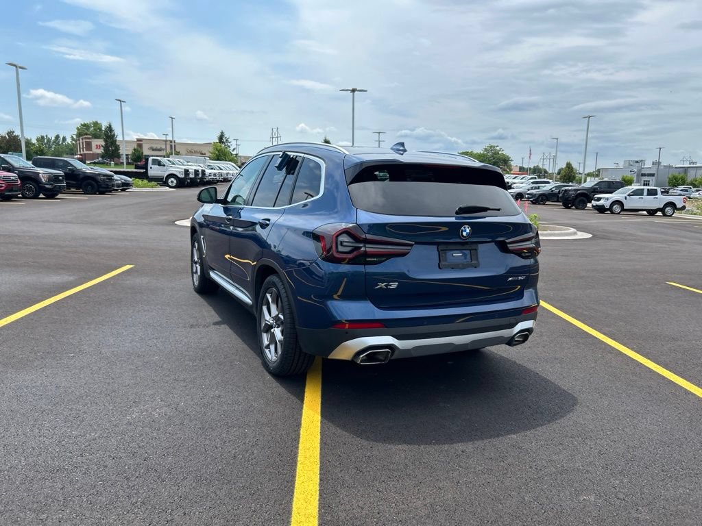 Used 2022 BMW X3 xDrive30i AWD/4WD image 9