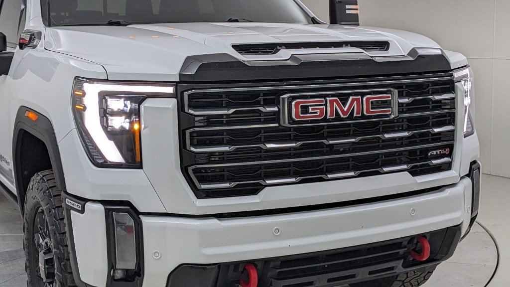 Used 2024 GMC Sierra 3500 AT4 w/ AT4 Premium Plus Package AWD/4WD image 42