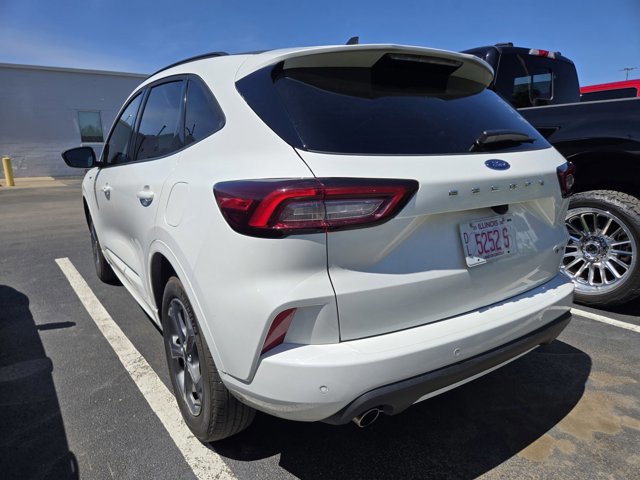 Certified 2024 Ford Escape ST-Line w/ Tech Pack #1 AWD/4WD image 3