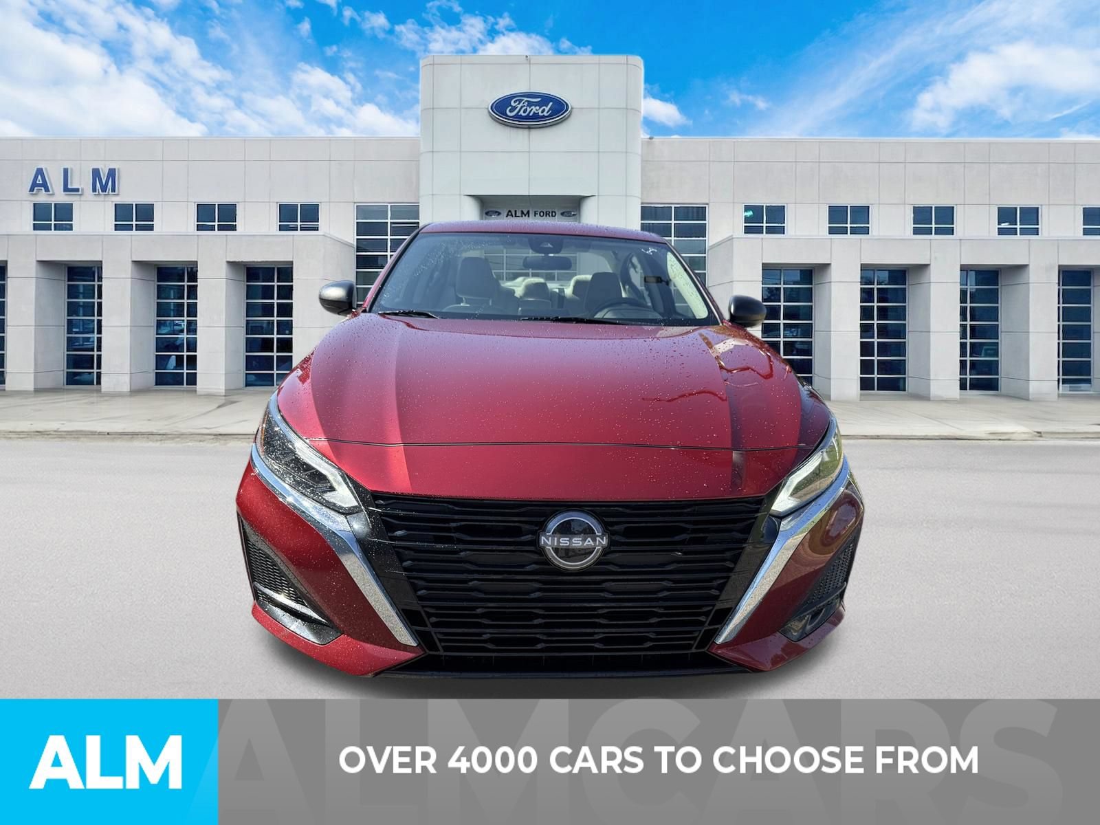 Used 2025 Nissan Altima 2.5 SV FWD image 2