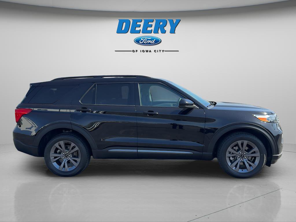 Certified 2024 Ford Explorer XLT w/ Equipment Group 202A AWD/4WD image 6