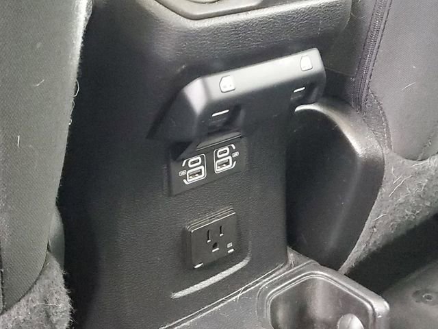 Used 2021 Jeep Wrangler Unlimited Sahara w/ Uconnect 4C Nav & Sound Group image 26