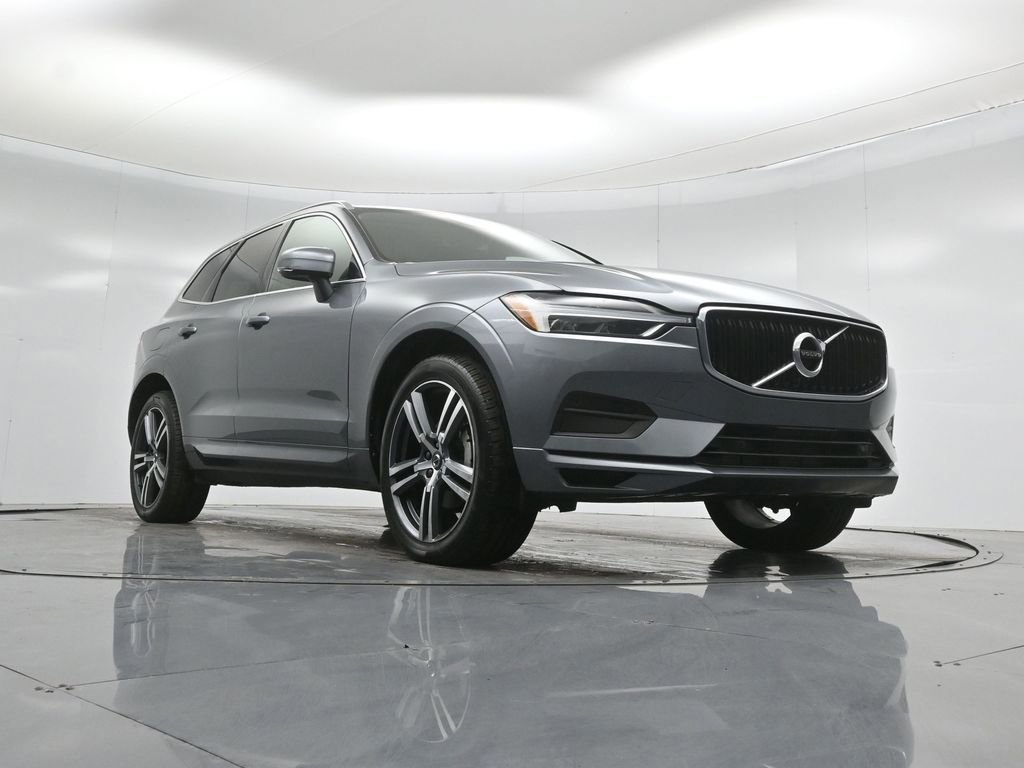 Used 2020 Volvo XC60 T5 Momentum w/ Protection Package Premier image 5