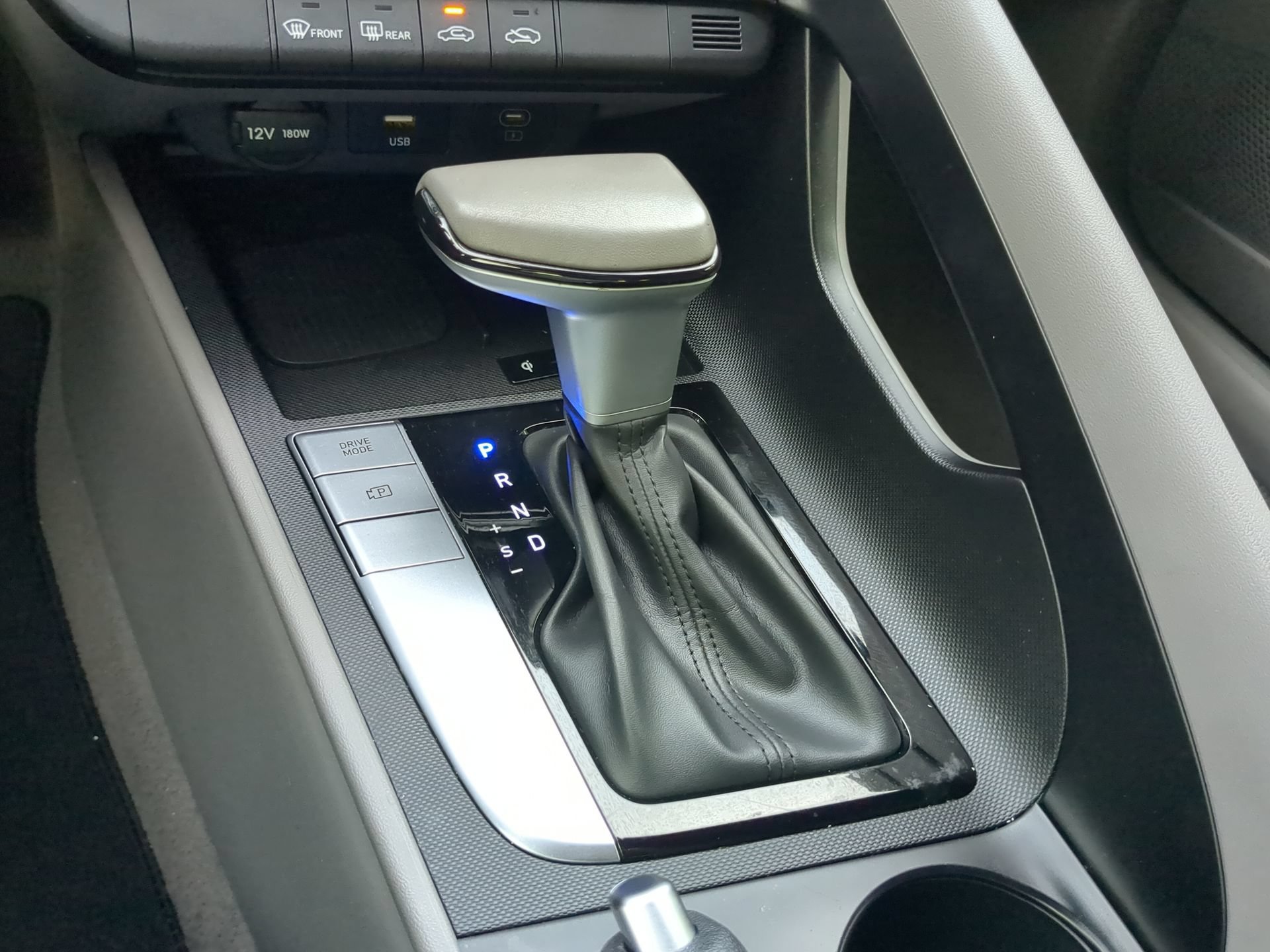 Used 2025 Hyundai Elantra Sport FWD image 59