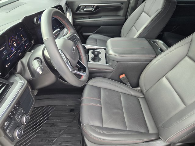 Used 2025 Chevrolet Suburban RST w/ Comfort Package image 11