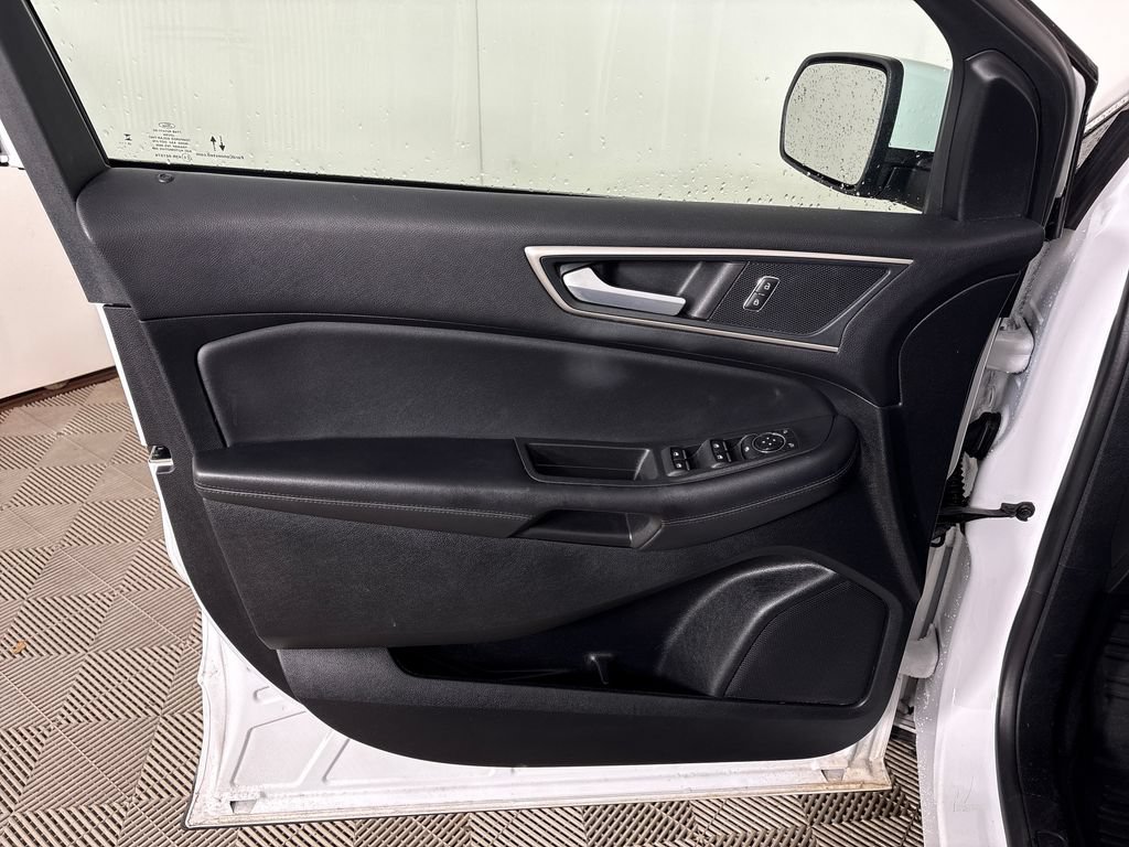 Certified 2024 Ford Edge SEL AWD/4WD image 17