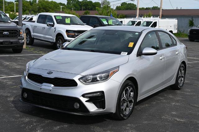 Used 2019 Kia Forte LXS FWD image 5