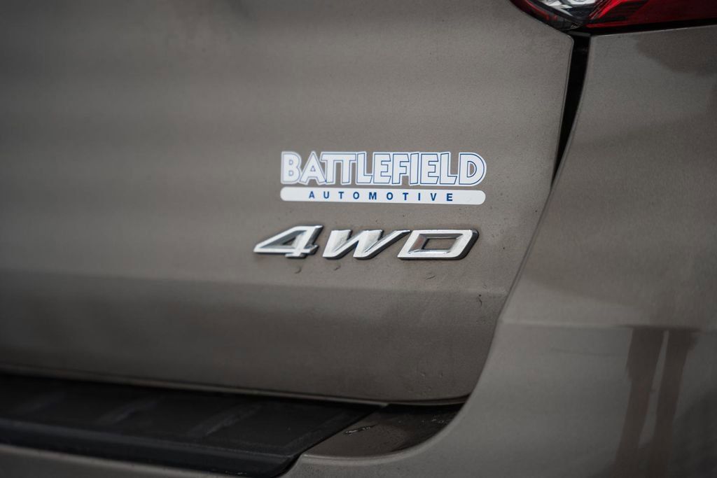 Certified 2021 Ford Explorer XLT w/ Equipment Group 202A image 9