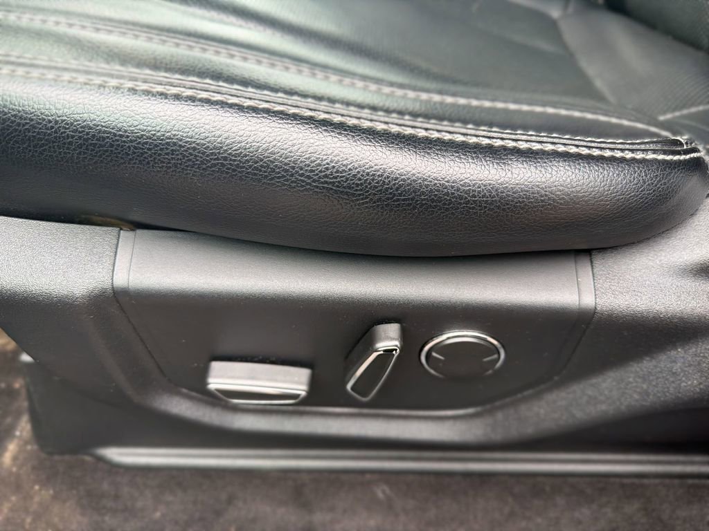 Certified 2018 Ford F150 Lariat image 12