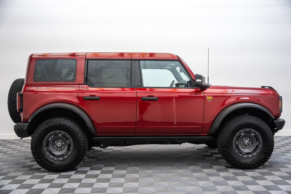 Certified 2025 Ford Bronco Badlands AWD/4WD image 4
