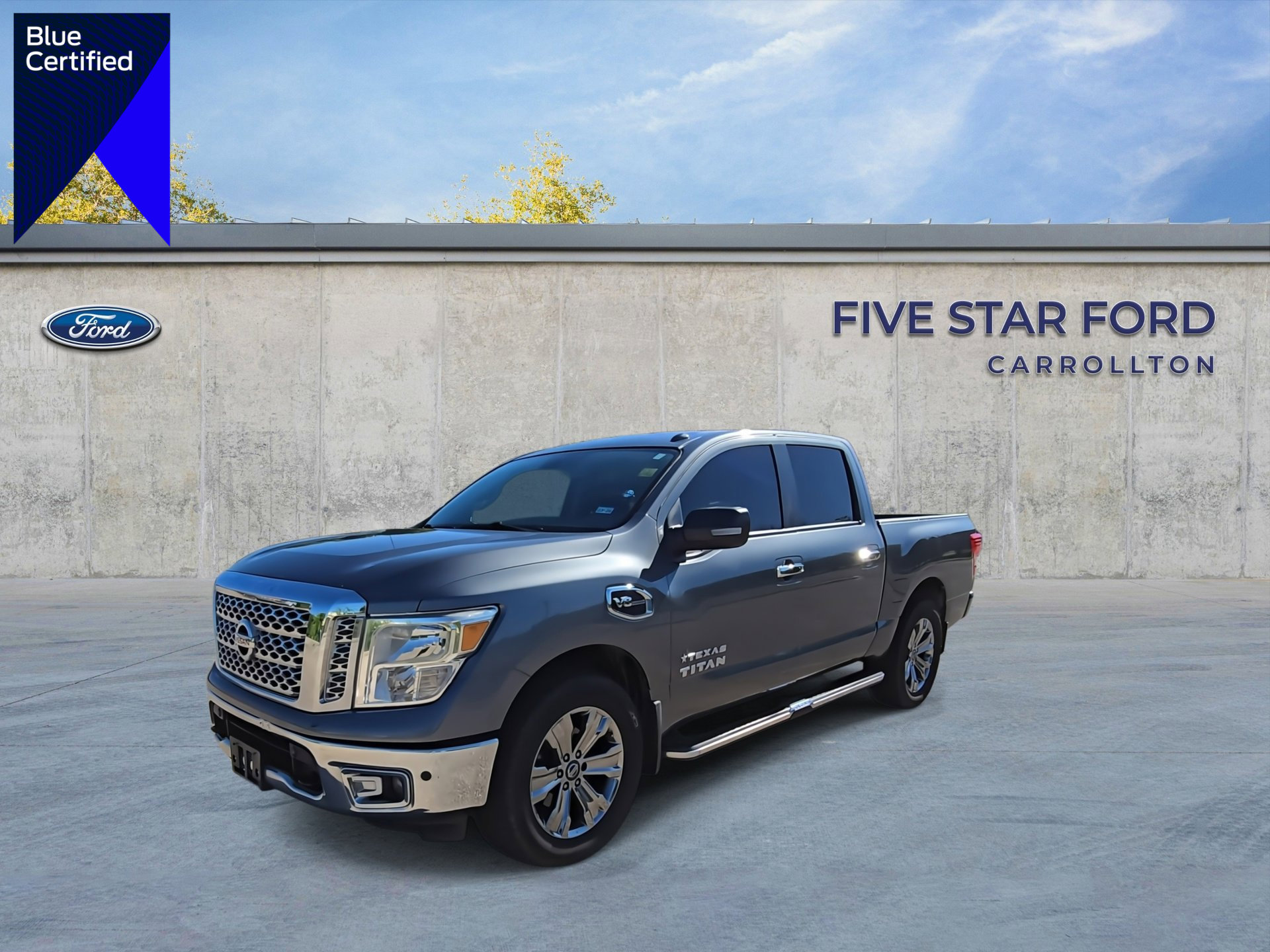 Used 2017 Nissan Titan SV video 1