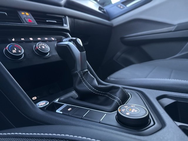 Used 2022 Volkswagen Taos SE image 25