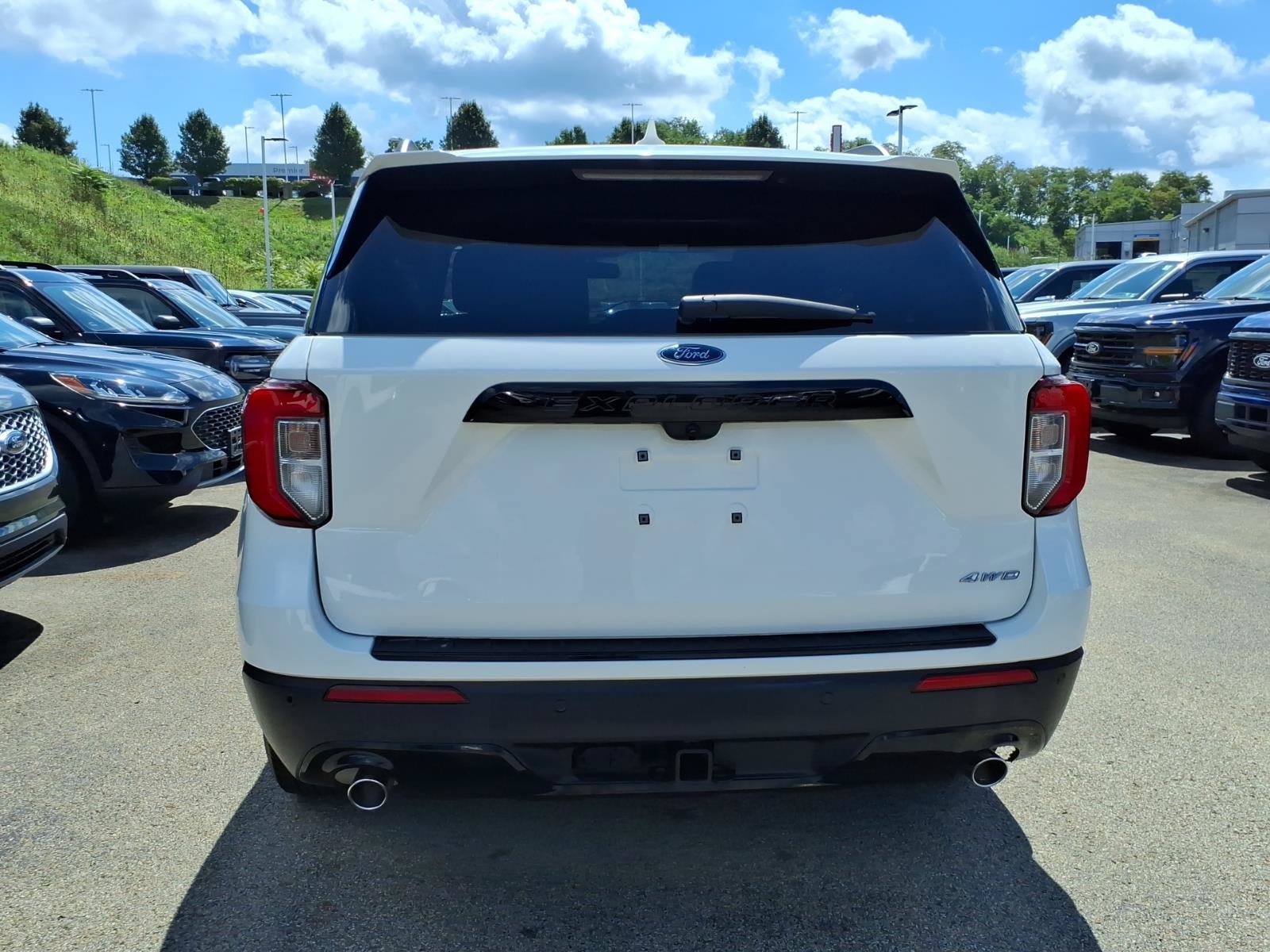 Certified 2022 Ford Explorer ST-Line w/ Class IV Trailer Tow Package AWD/4WD image 5
