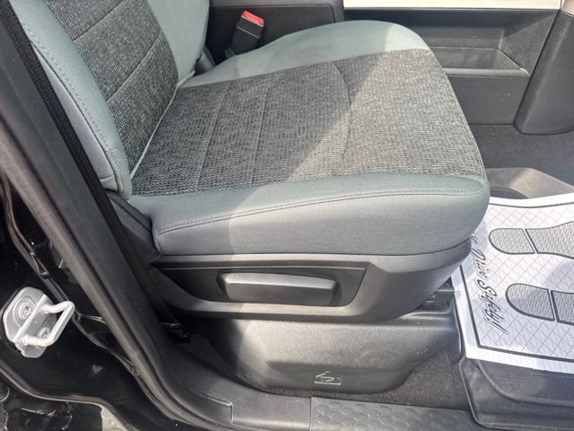Used 2018 RAM 1500 Big Horn AWD/4WD image 15