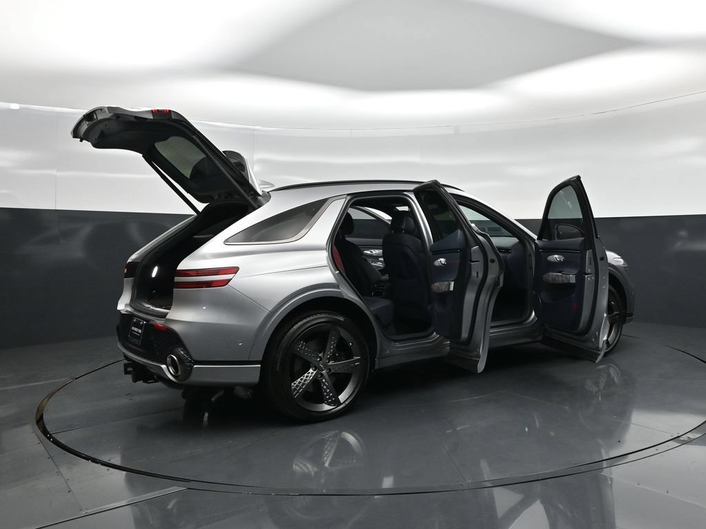 Used 2024 Genesis GV70 3.5T Sport w/ Sport Advanced Package AWD/4WD image 6