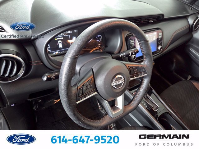 Used 2023 Nissan Kicks SR w/ Interior Electronics Package FWD image 16