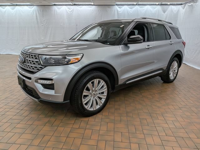 Certified 2024 Ford Explorer Limited w/ Limited Technology Package AWD/4WD image 3