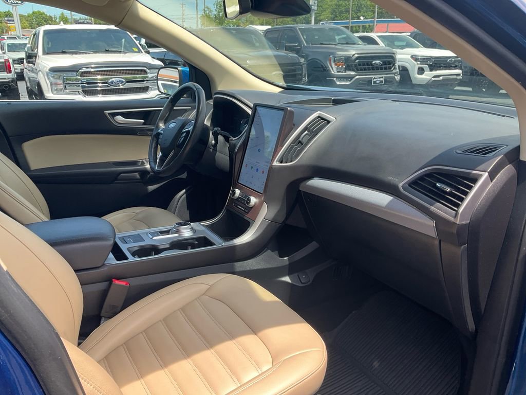 Certified 2021 Ford Edge SEL w/ Cargo Accessory Package AWD/4WD image 11