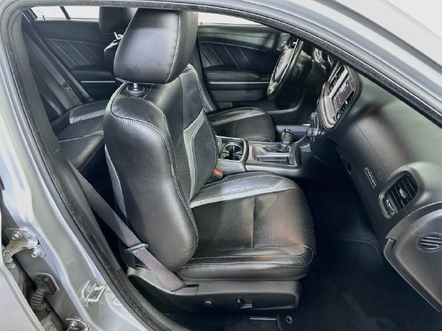 Used 2022 Dodge Charger SXT w/ Plus Group RWD image 14