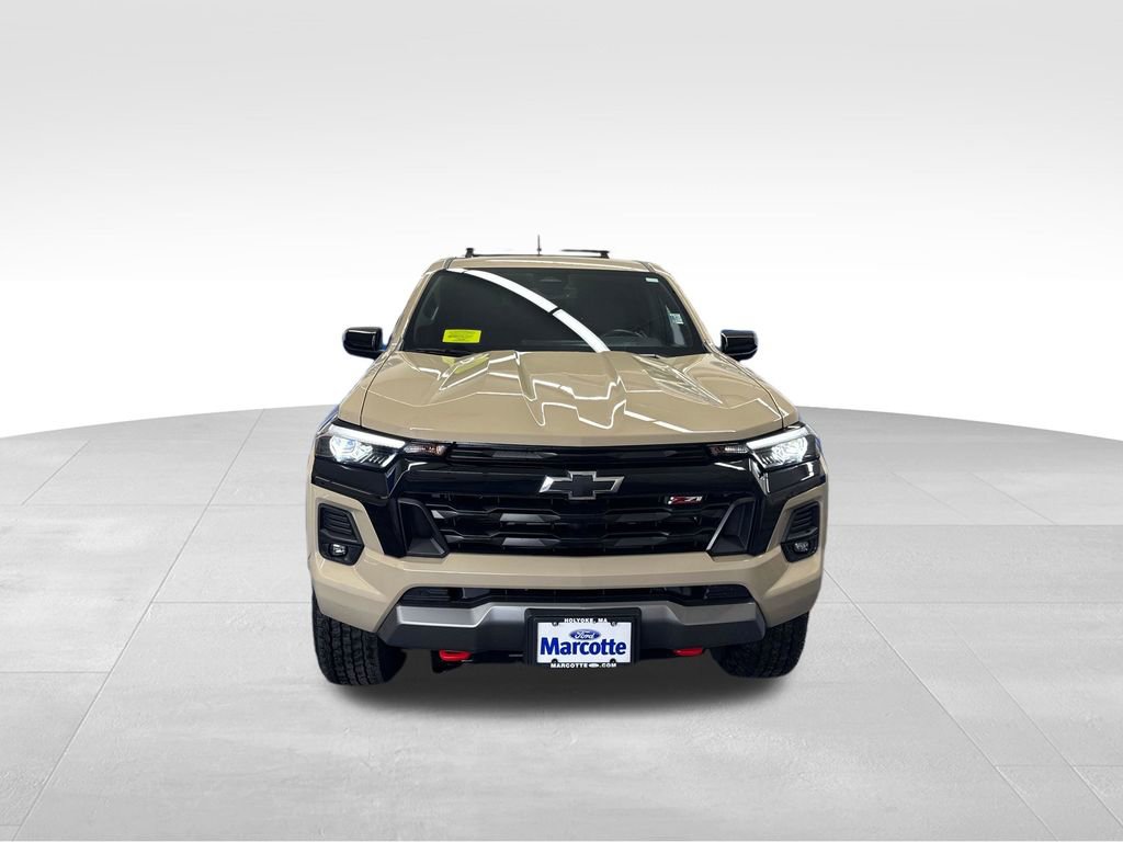 Used 2024 Chevrolet Colorado Z71 w/ Z71 Convenience Package 2 AWD/4WD image 10