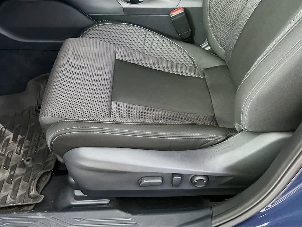 Used 2025 Subaru Outback Premium AWD/4WD image 31