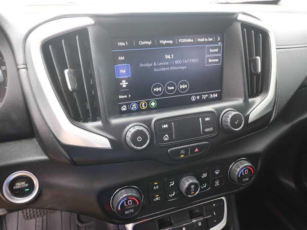 Used 2022 GMC Terrain SLT image 21