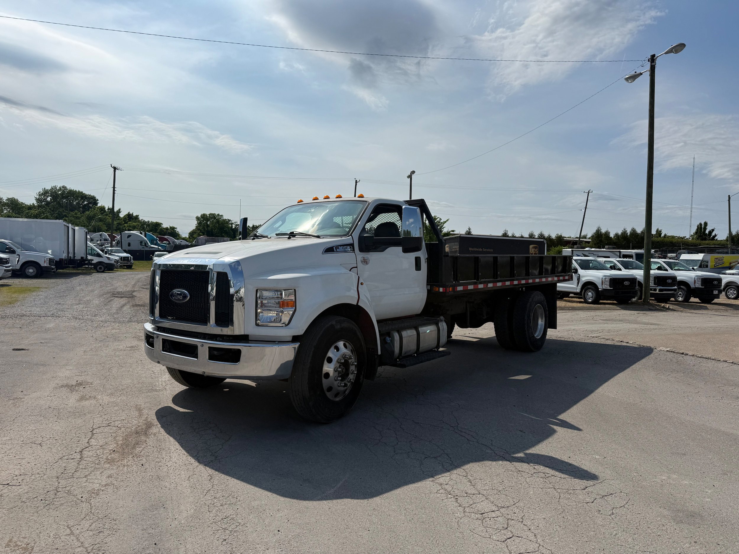 Certified 2019 Ford F650 2WD Regular Cab Super Duty image 1