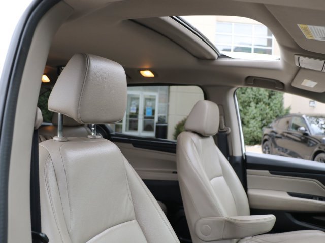Used 2022 Honda Odyssey EX-L image 9