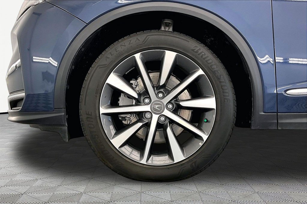 Used 2025 Acura MDX w/ Technology Package FWD image 9