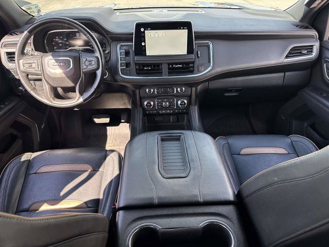 Used 2022 GMC Yukon AT4 w/ Technology Package AWD/4WD image 19