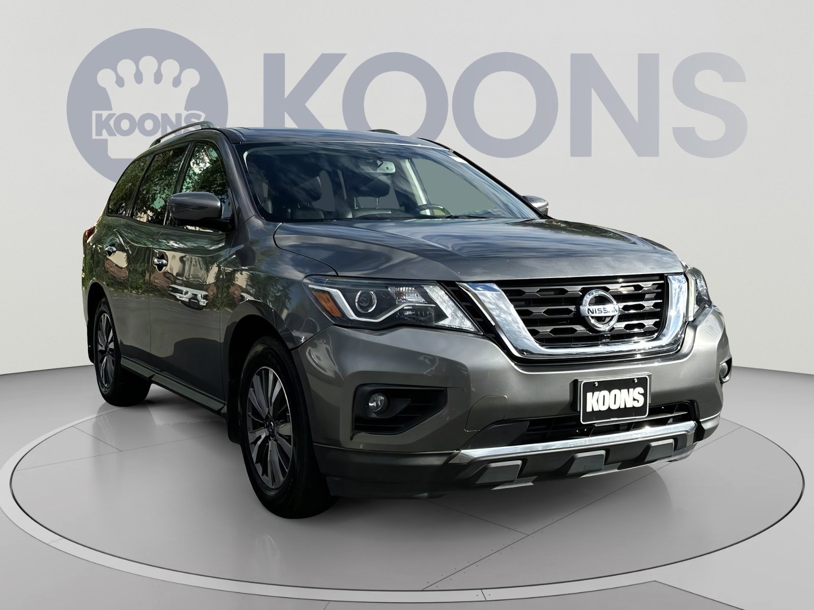 Used 2017 Nissan Pathfinder SL w/ SL Premium Package AWD/4WD image 2