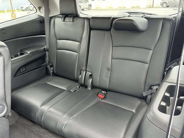 Used 2022 Honda Pilot Touring image 12
