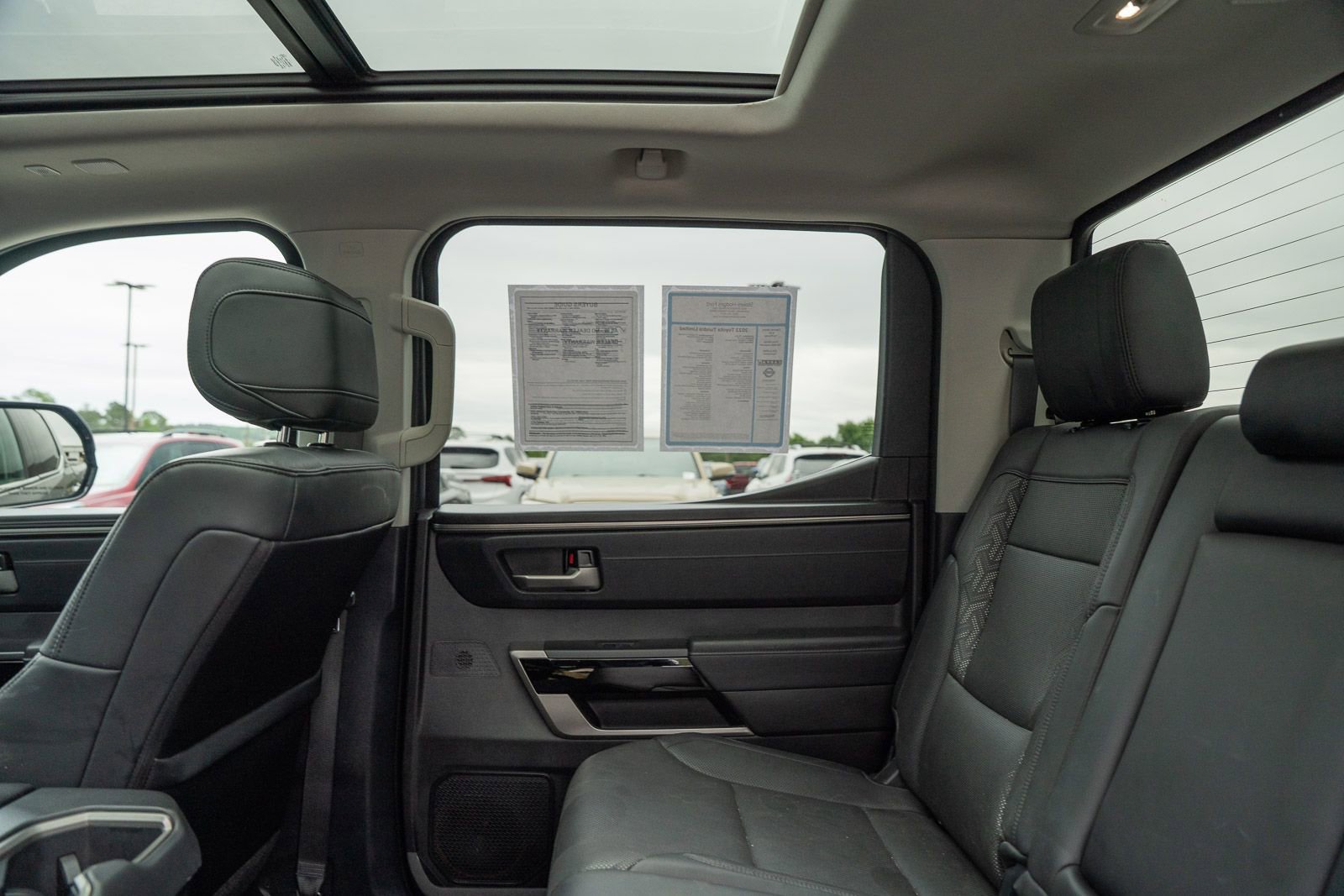 Used 2022 Toyota Tundra Limited w/ TRD Off-Road Package AWD/4WD image 30