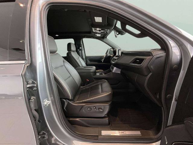Used 2021 GMC Yukon SLT w/ SLT Premium Package AWD/4WD image 21