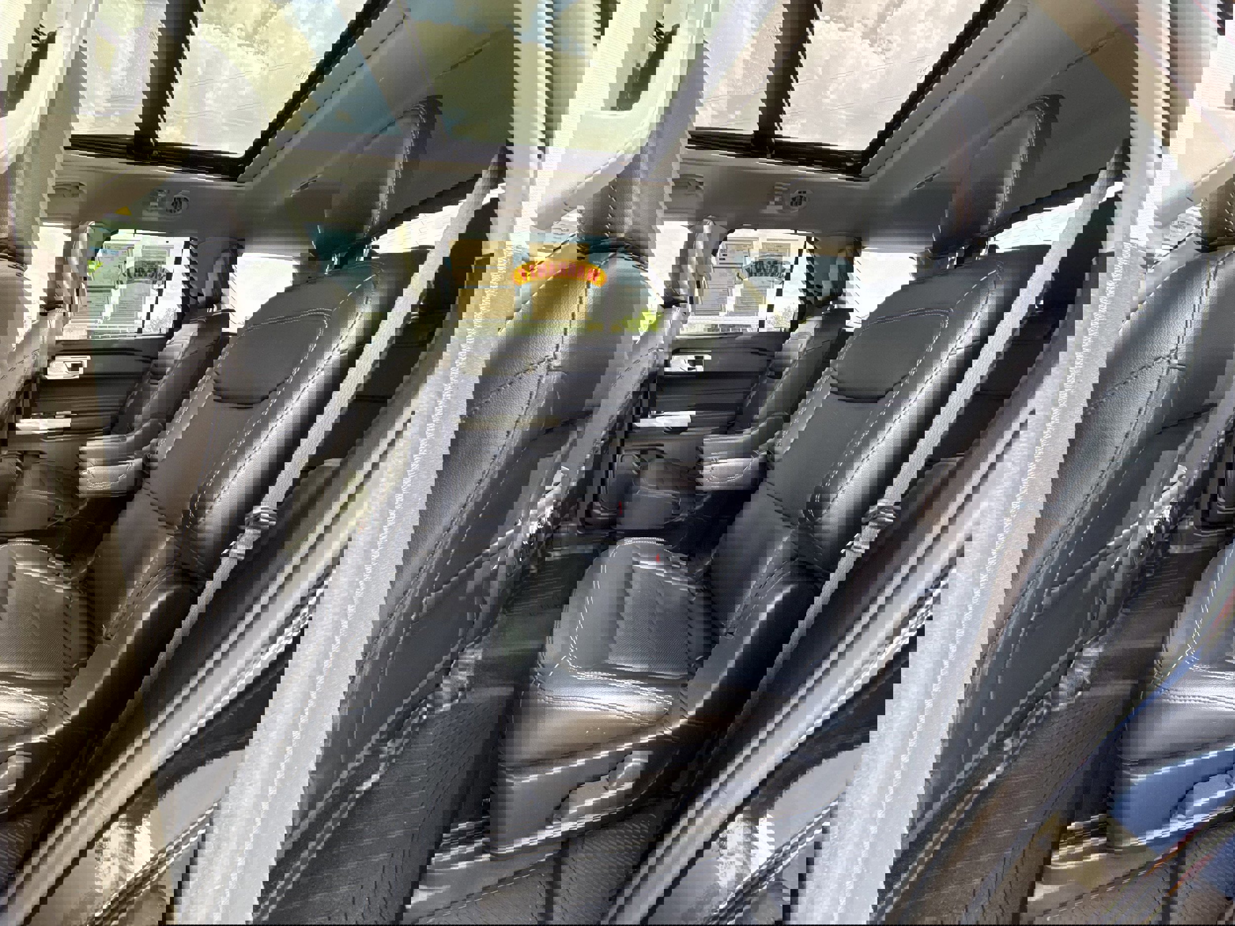 Certified 2023 Ford Explorer Limited w/ Limited Technology Package image 25