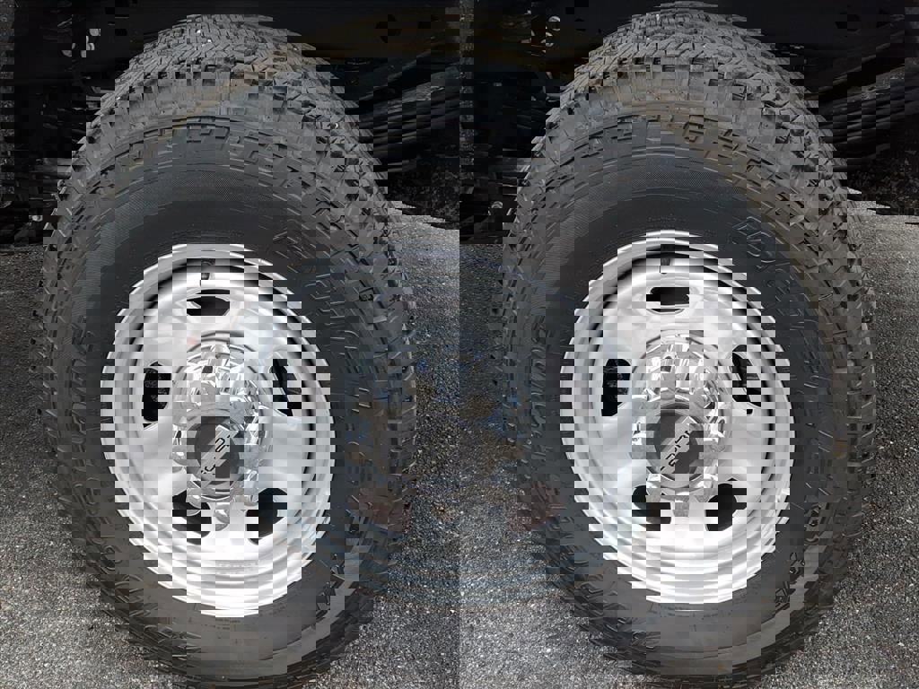 Certified 2024 Ford F350 XL w/ FX4 Off-Road Package image 8